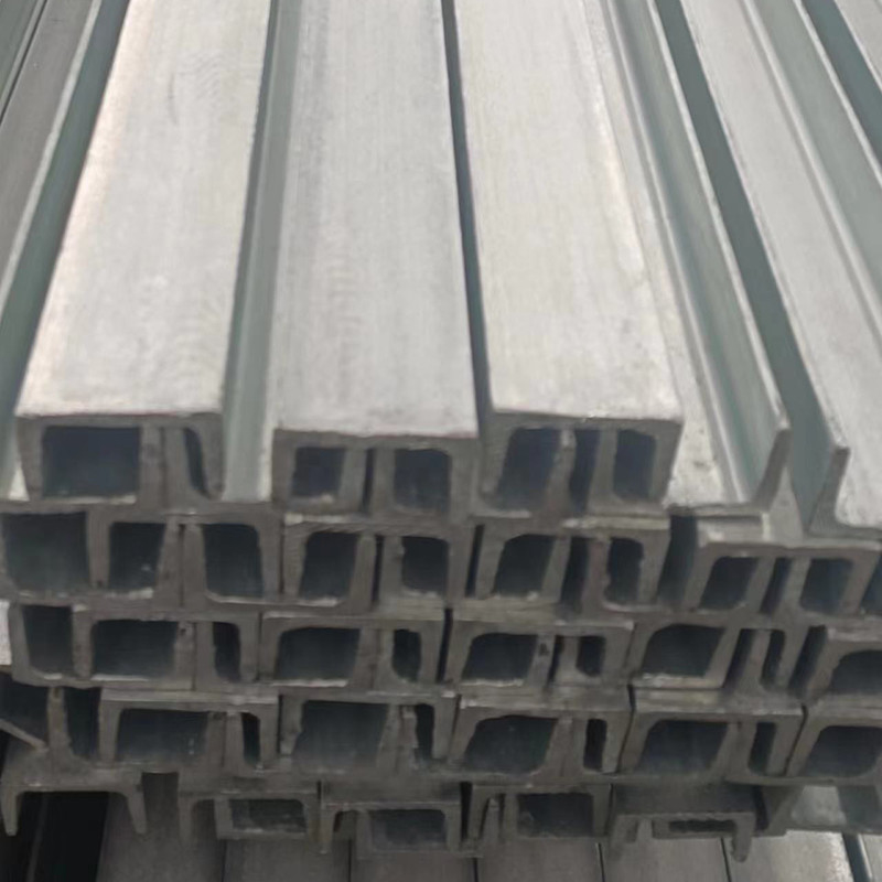Customizable Galvanized Sheet Metal Channel / Galvanized Metal U Channel For Heavy Duty Construction
