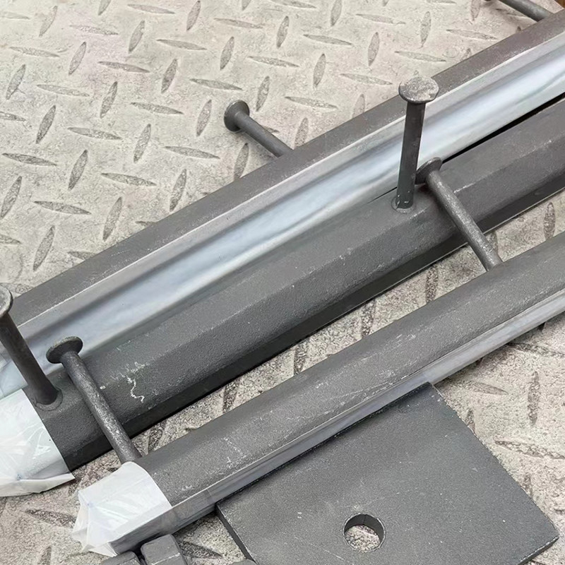Class 4 U Type Hot Dip Galvanized Halfen Channel Corrosion Resistance with Customizable Configuration