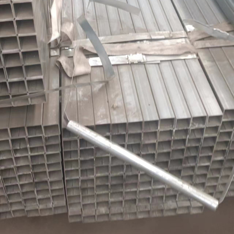 Hot Dip Galvanized Hollow Square Pipe Section Custom Length For Easy Installation And Maintenance