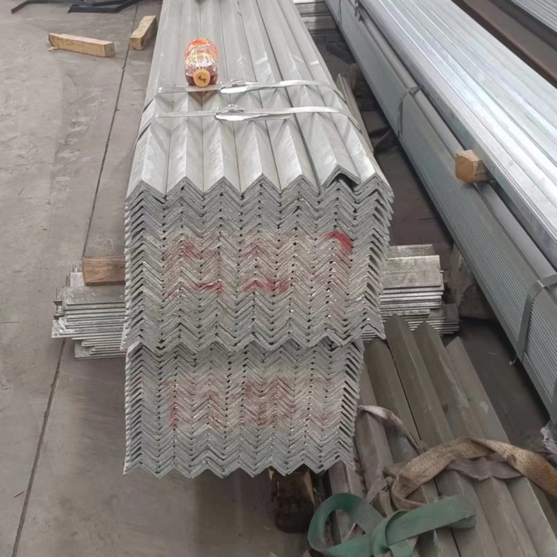 Corrosion Resistant Hot Dipped Galvanized Angles L Shape Carbon Steel Angle Iron DIN17100-80