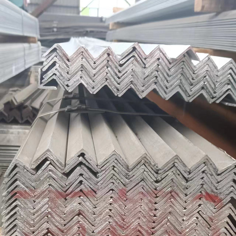 Hot Dipped Steel Equal Angle Hot Rolled / Galvanised L Angle Steel For Construction
