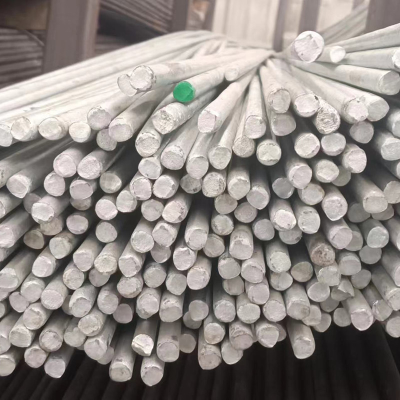 ISO9001 Galvanised Steel Round Bar Zinc Coating 200-600g/M2 Customizable Size For Construction