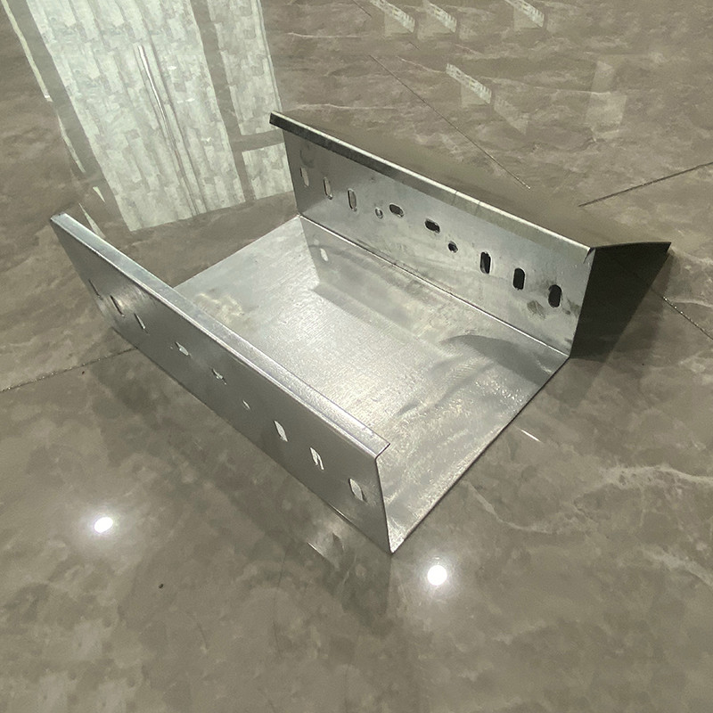 Rectangular Steel Integrated Channel Type Raceway Cable Tray 2.0mm Galvanized Steel Cable Tray
