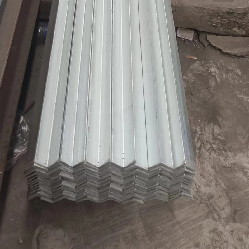 ISO9001 Hot Dip Galvanized Angle /  L Shaped Mild Steel Angle Anti Corrosion